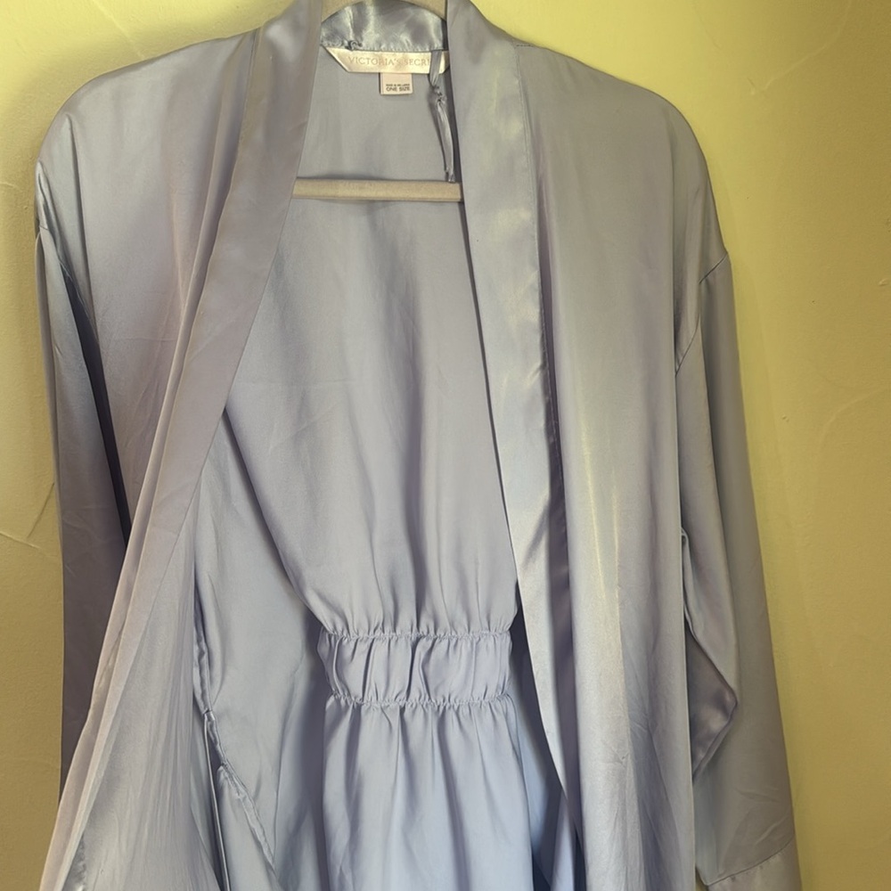 VICTORIA’S SECRET Vintage Lavender Short Kimono Robe w/ Built in Tie One Size - Picture 3 of 10